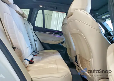 2018 BMW X3 xDrive30I z USA, uszkodzony, nr VIN 5UXTR9C54JLC83731